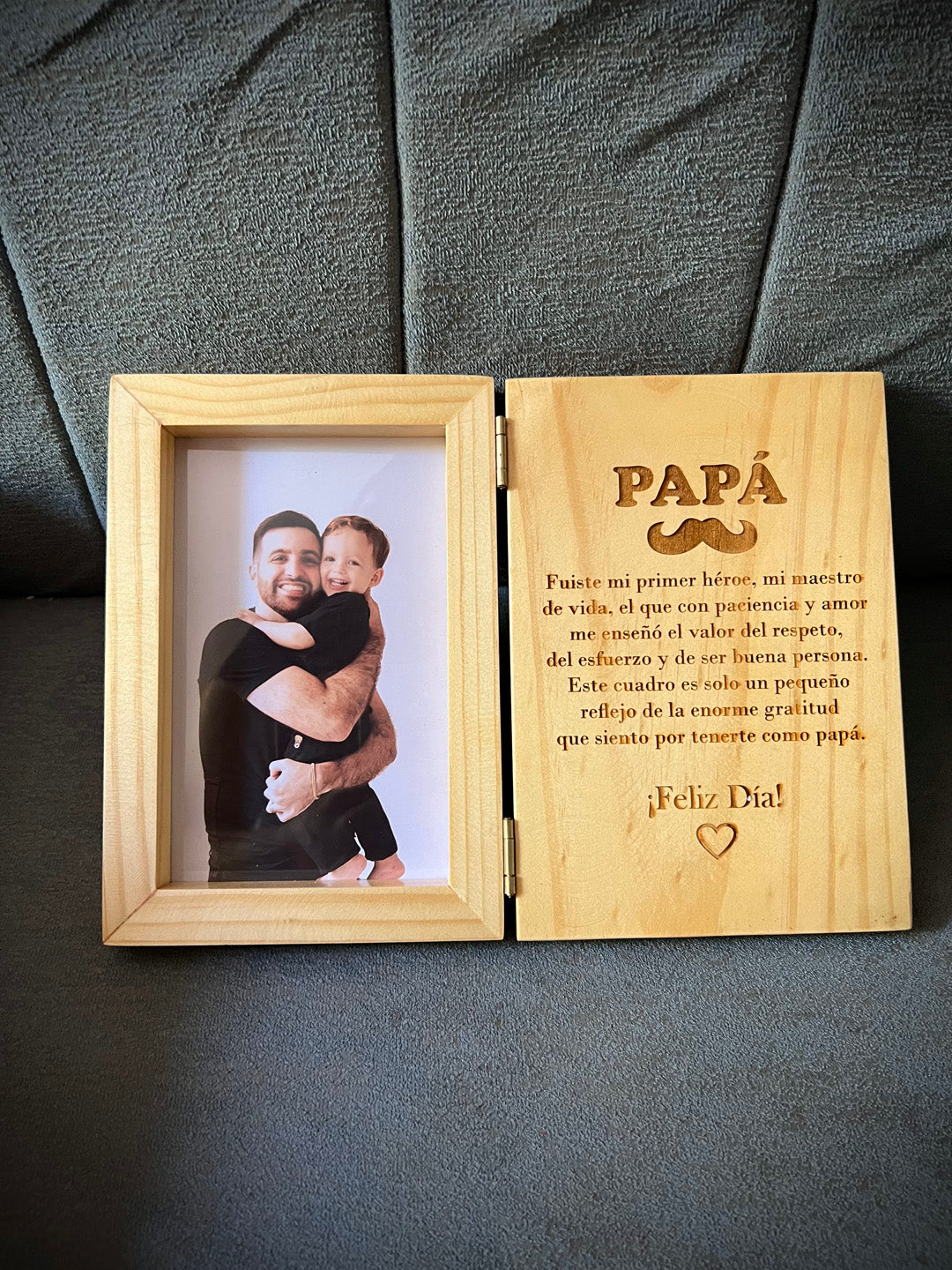 Cuadro elegante en madera