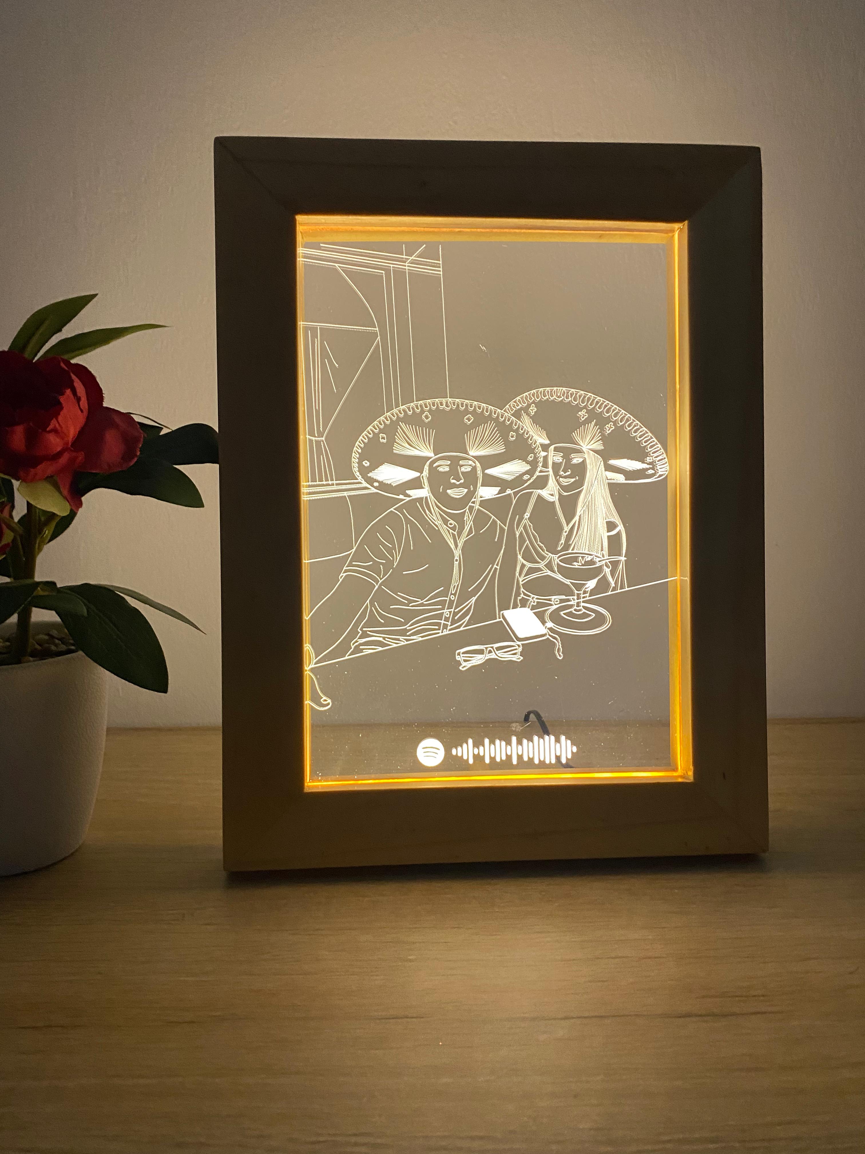 Portarretrato diseño en líneas