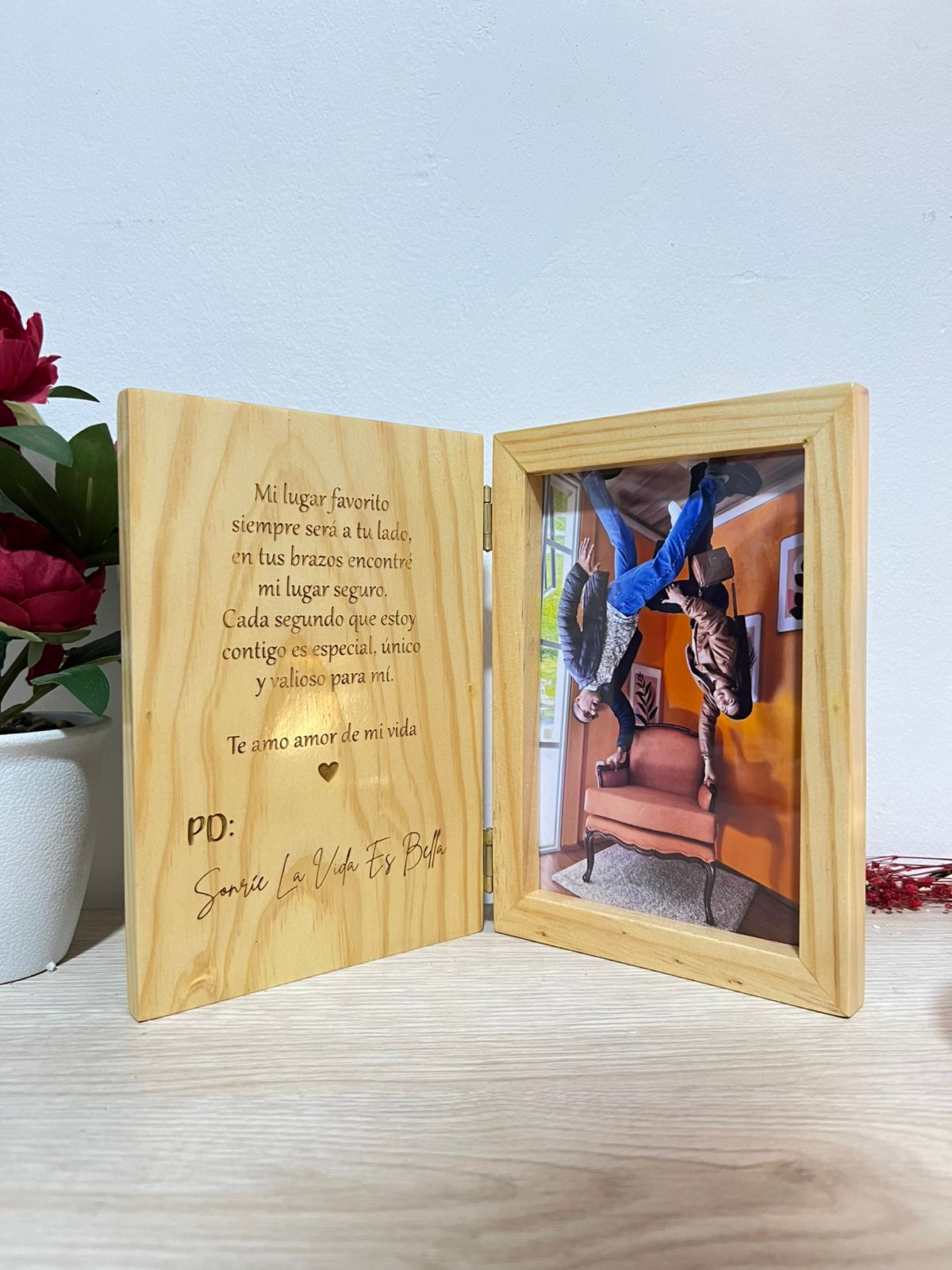 Cuadro elegante en madera